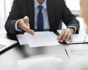 Candidature a un marche public et redressement judiciaire